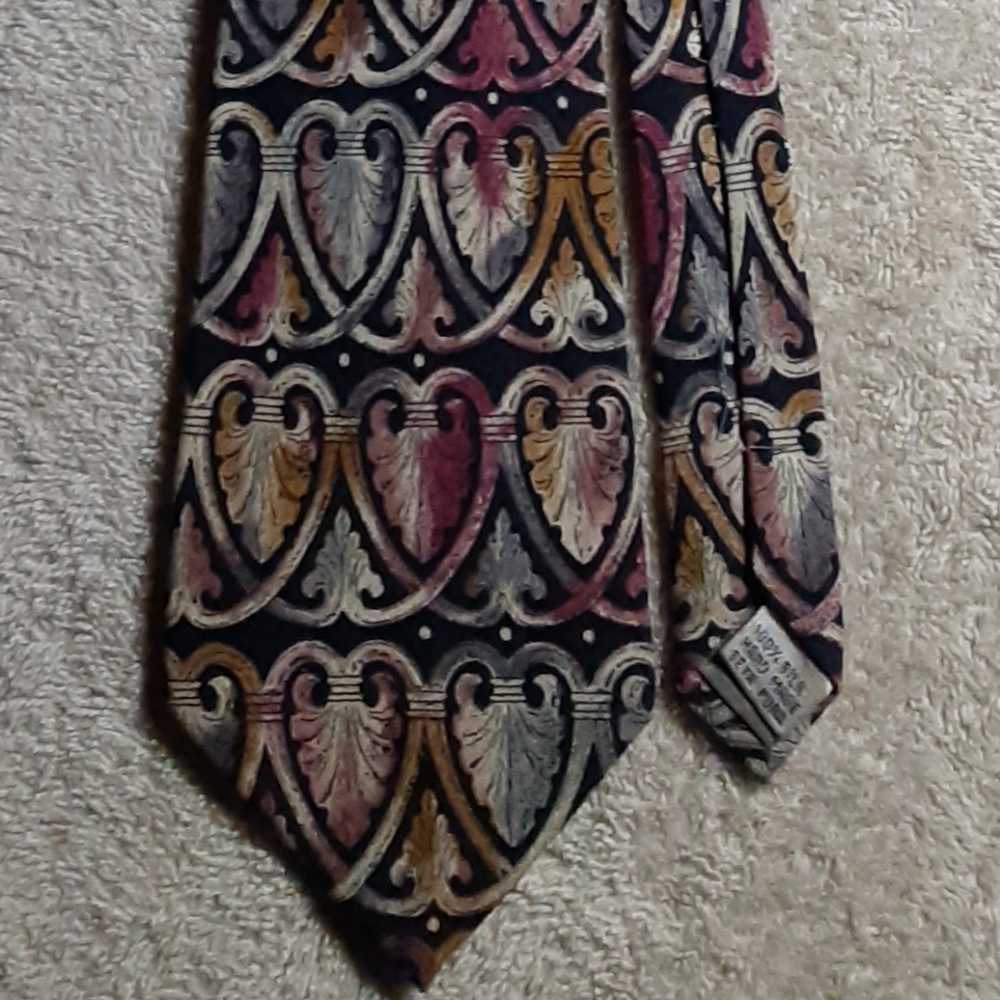 Daniel Fasson hand made, mens silk tie